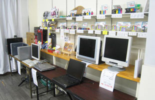 岐阜受付センターの内観